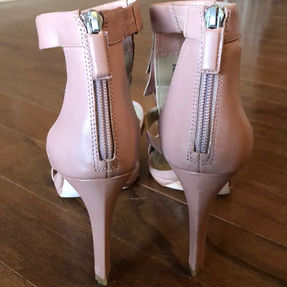 BCBG MaxAzria Pink Heels - Picture 5 of 7